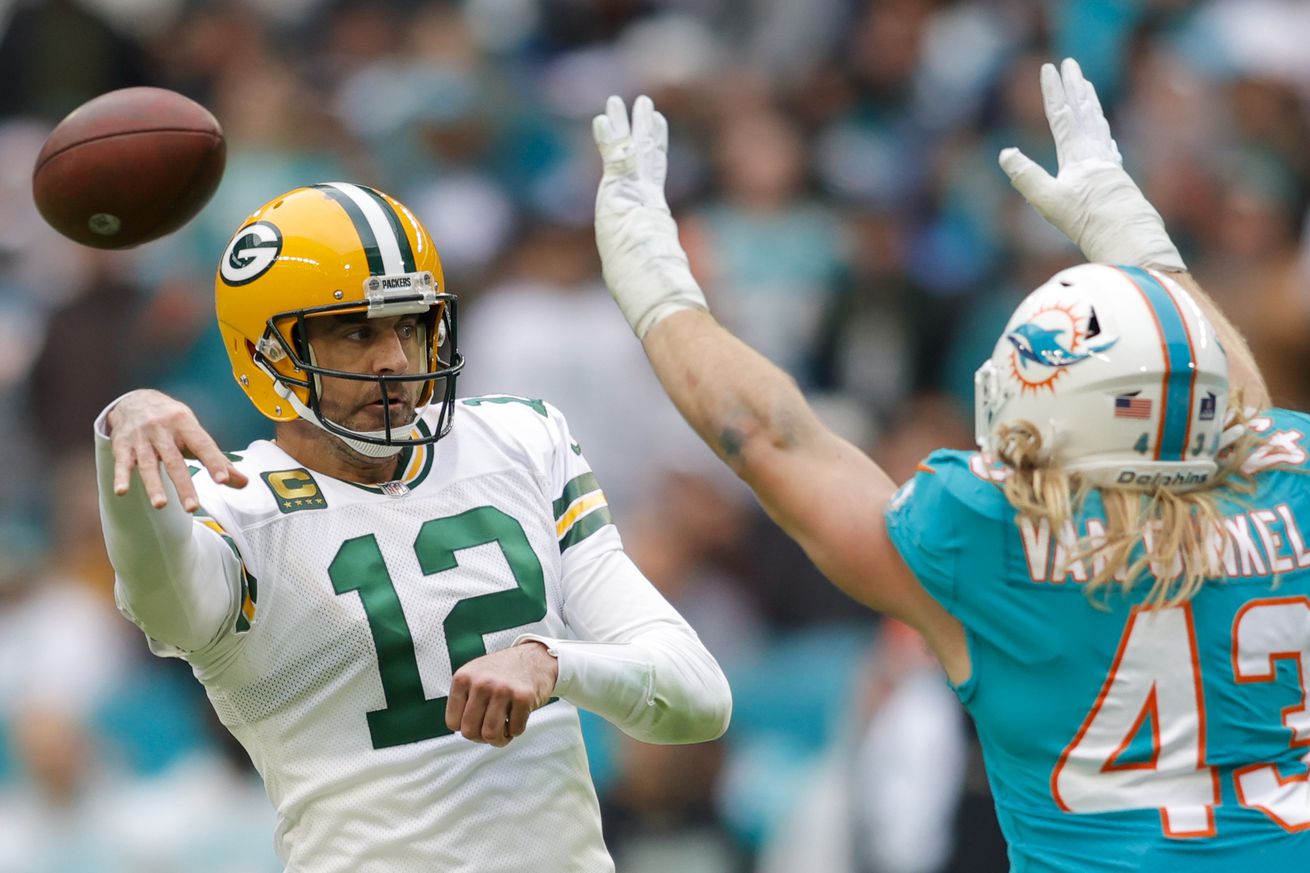 NFL: Green Bay Packers at Miami Dolphins