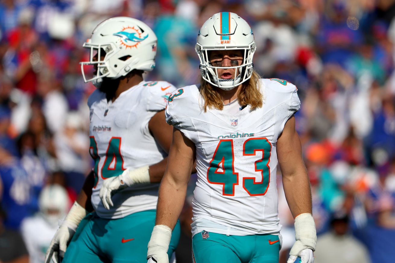 Miami Dolphins v Buffalo Bills