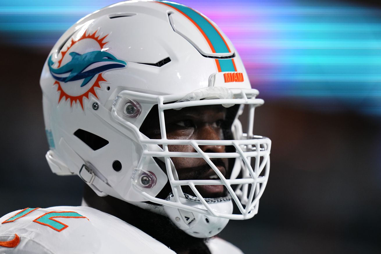 Buffalo Bills v Miami Dolphins