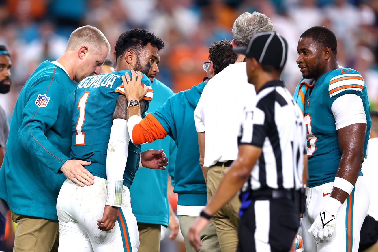 Buffalo Bills v Miami Dolphins