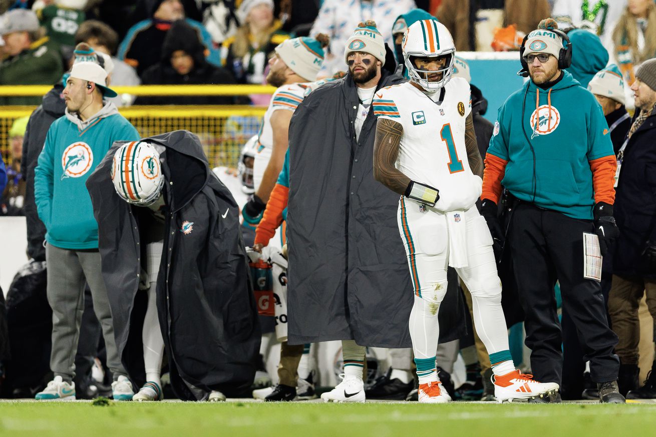 Miami Dolphins v Green Bay Packers
