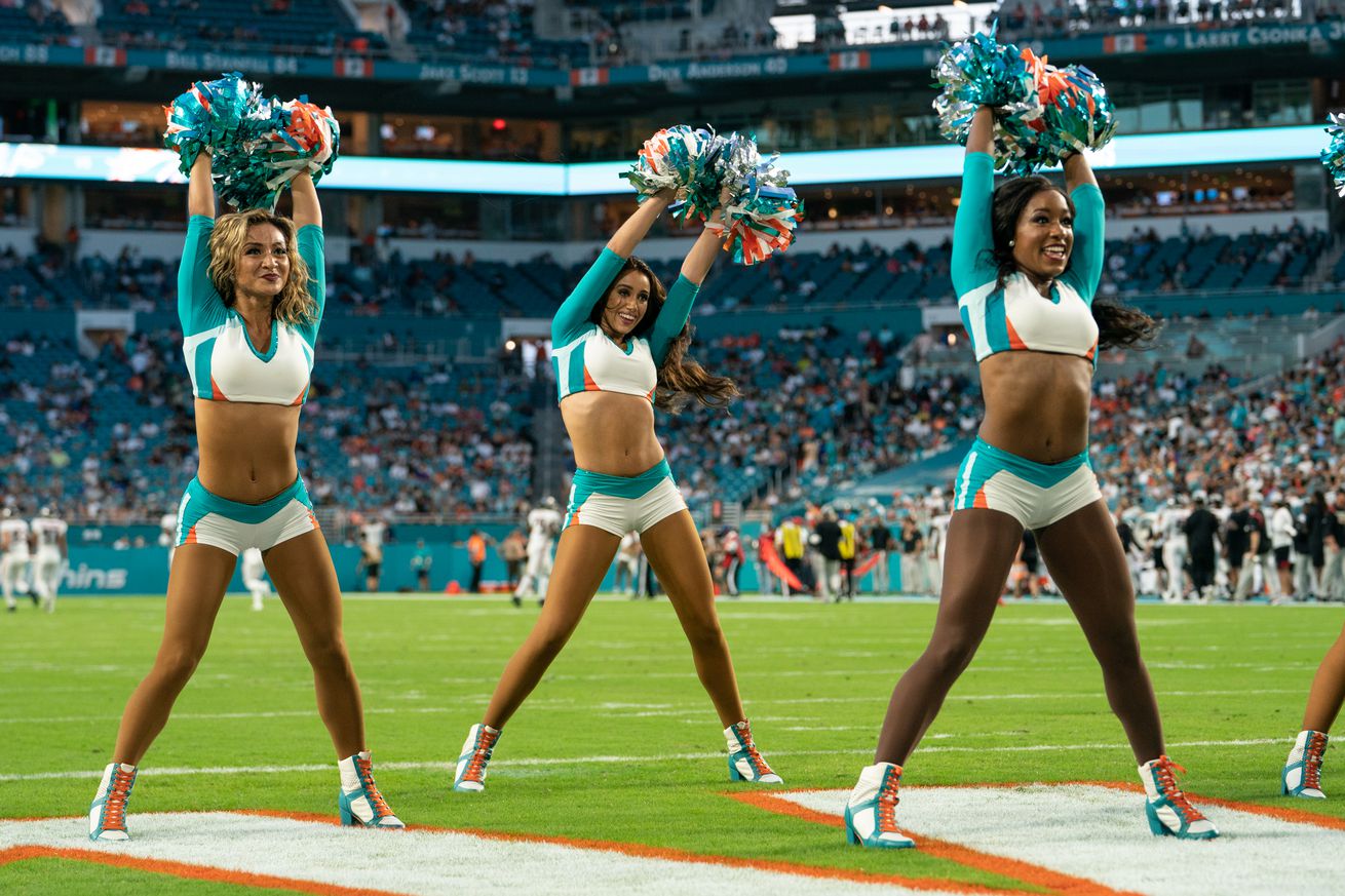 NFL: AUG 21 Preseason - Falcons at Dolphins