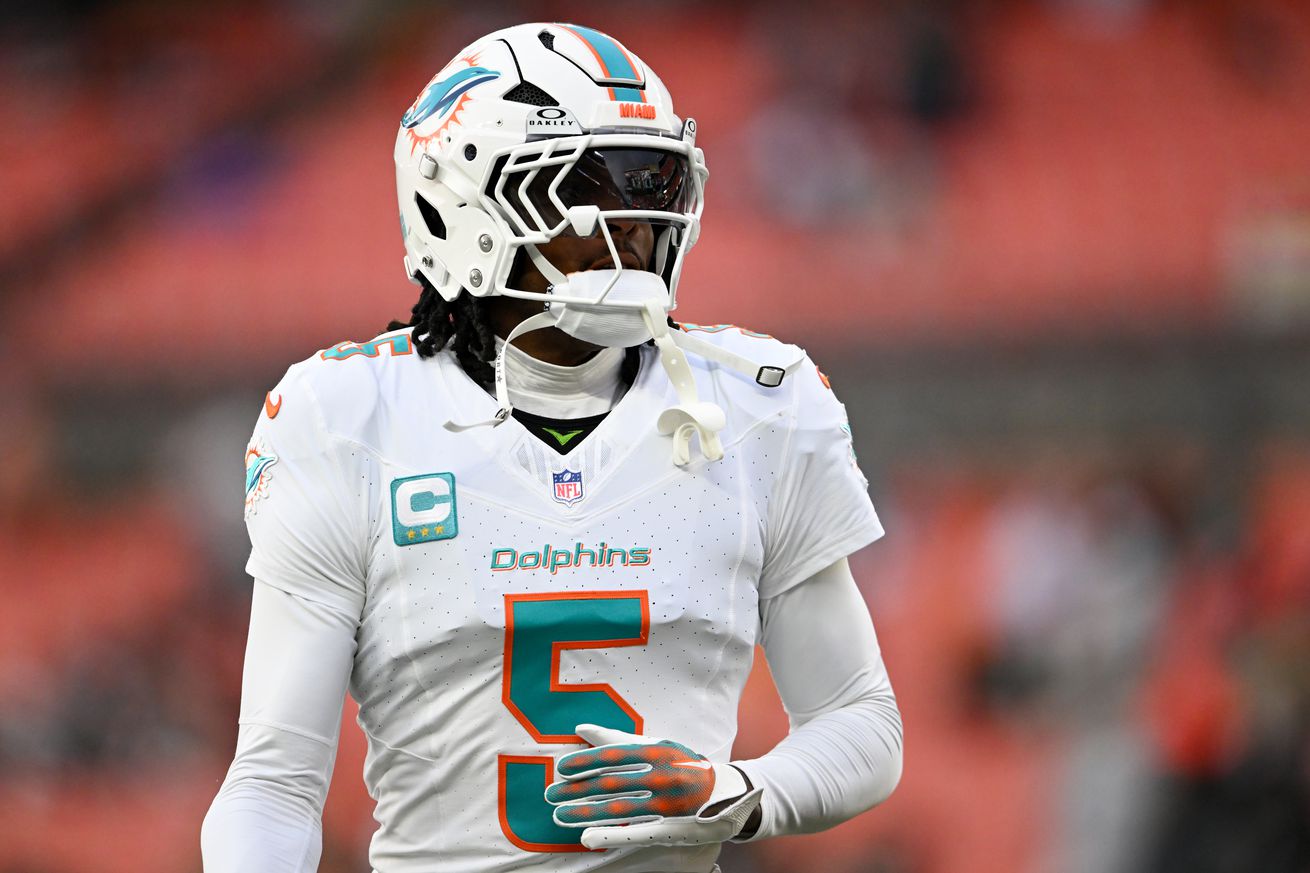 Miami Dolphins v Cleveland Browns