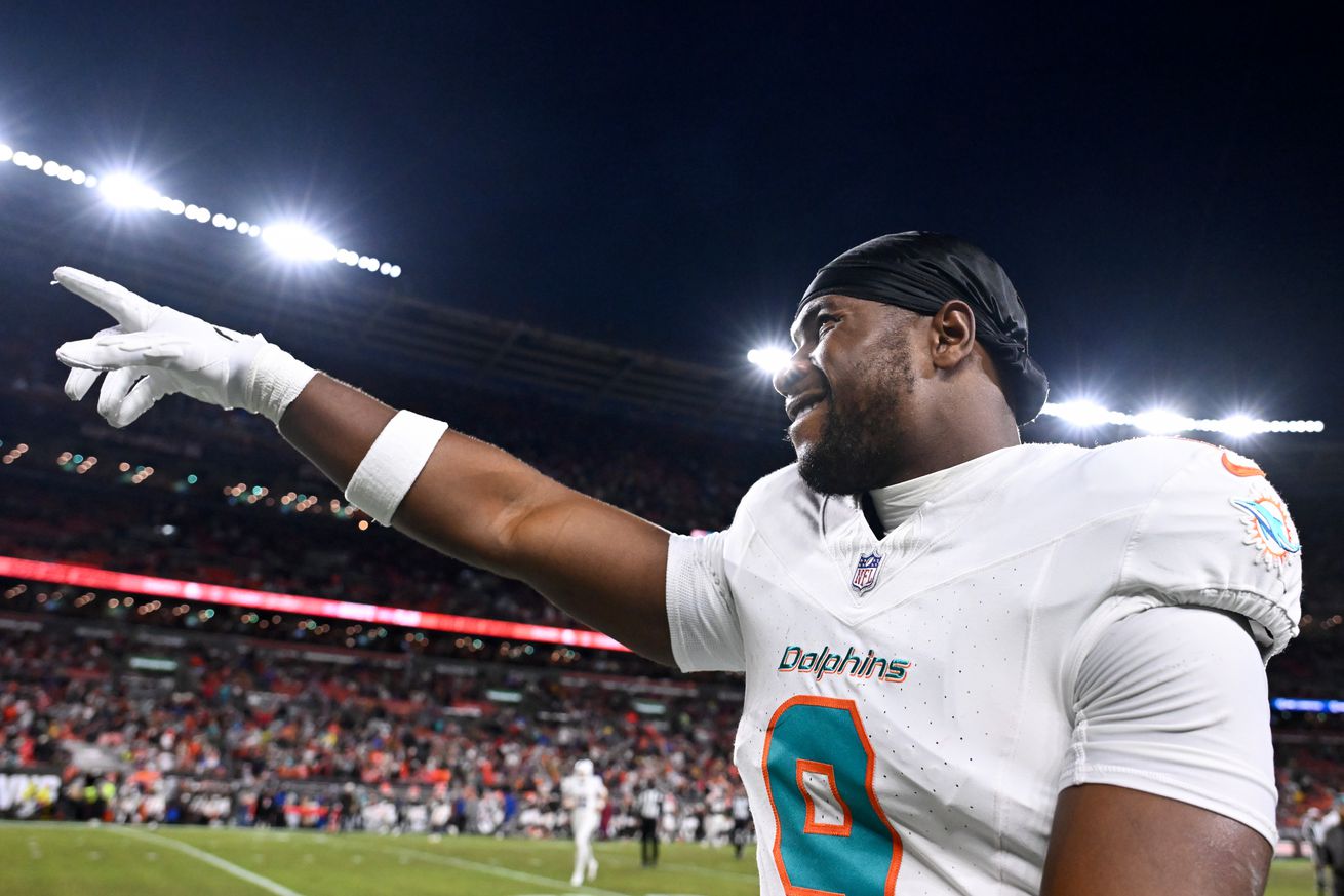 Miami Dolphins v Cleveland Browns