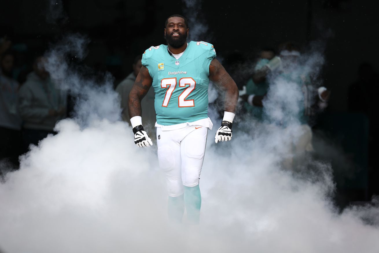 San Francisco 49ers v Miami Dolphins