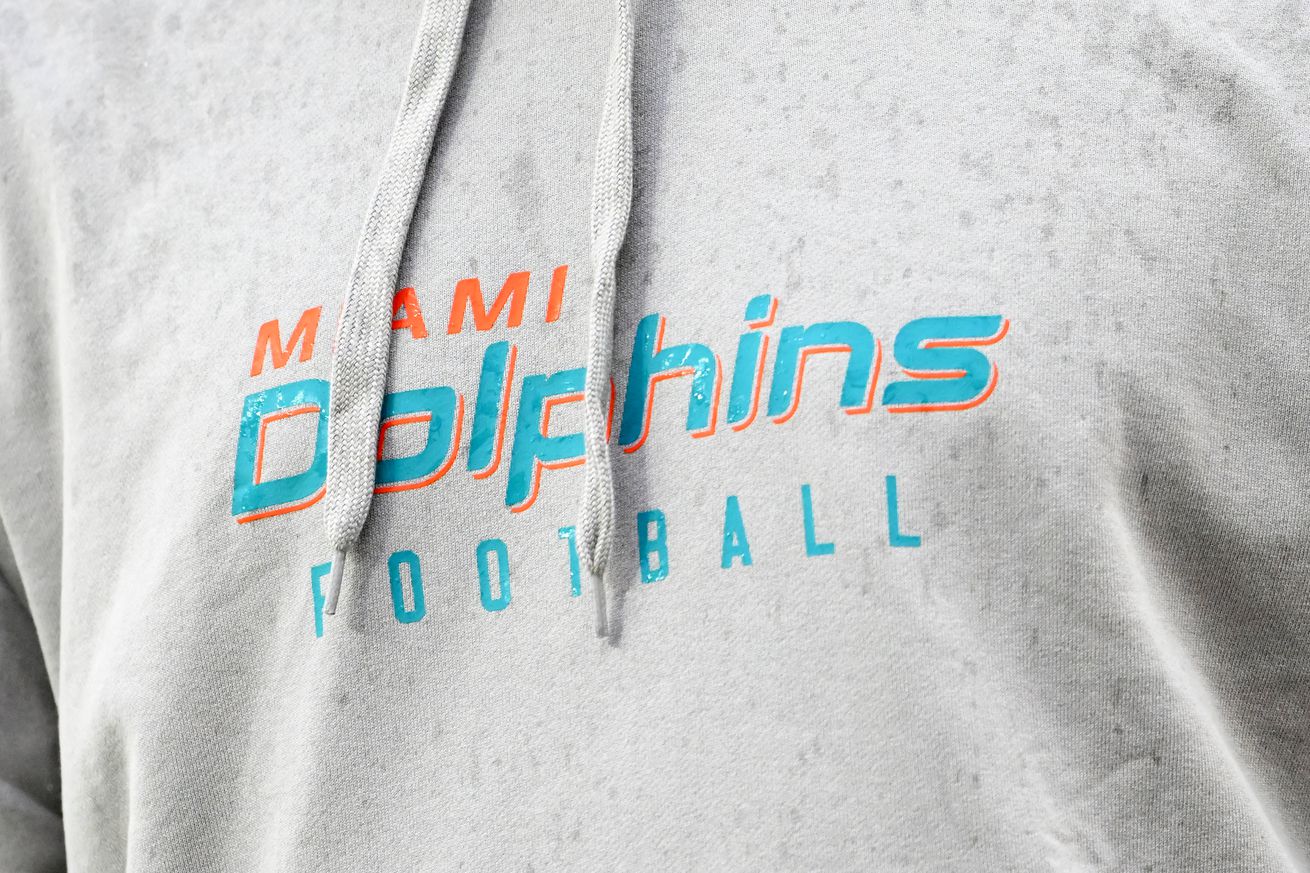 Miami Dolphins v Cleveland Browns