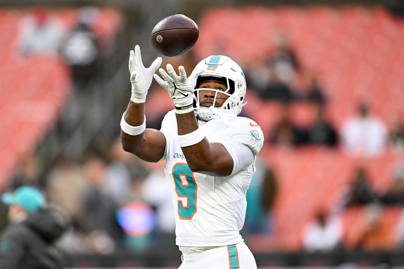 Miami Dolphins v Cleveland Browns