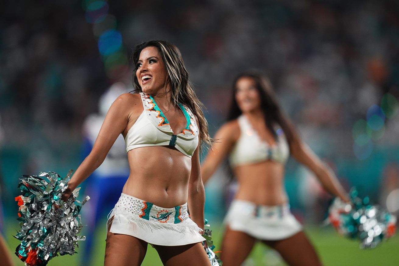NFL: Buffalo Bills at Miami Dolphins