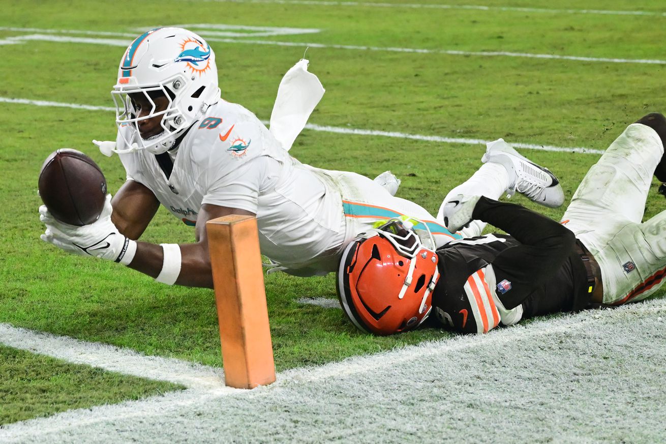 NFL: Miami Dolphins at Cleveland Browns