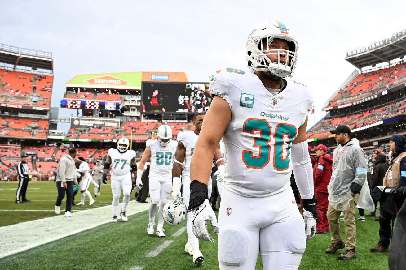 Miami Dolphins v Cleveland Browns