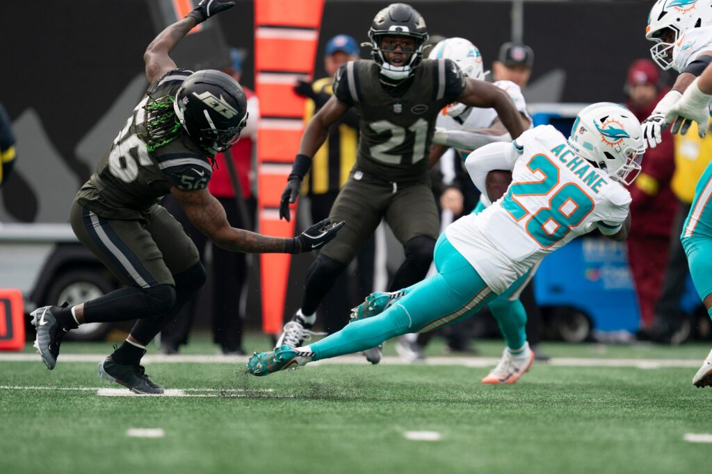 De'Von Achane Rib Injury